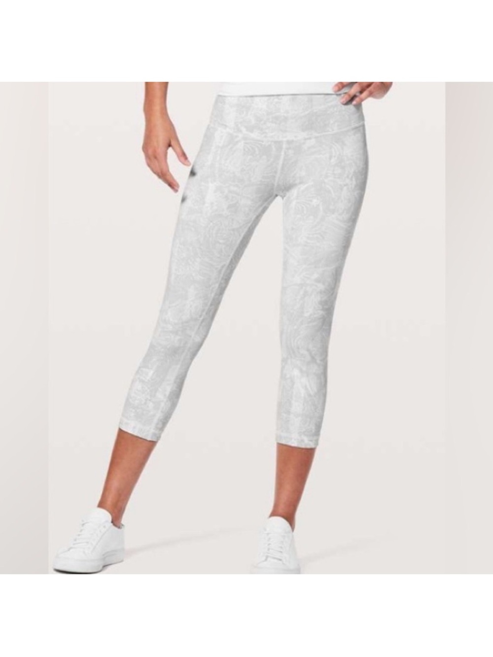 Lululemon Wunder Under Crop Hi-Rise 21" Eternal Wave White gym yoga high rise